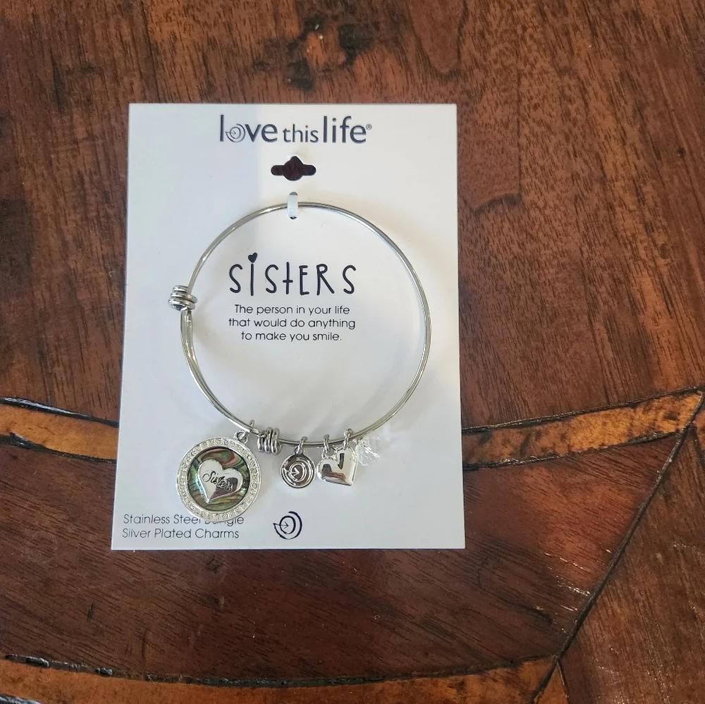 Sisters Charm Braclet